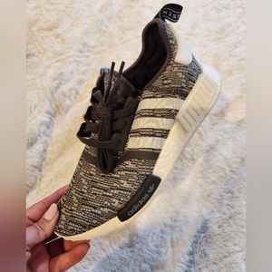 adidas gazelle silver green womens Adidas Women's NMD R1 Shoes main image 1